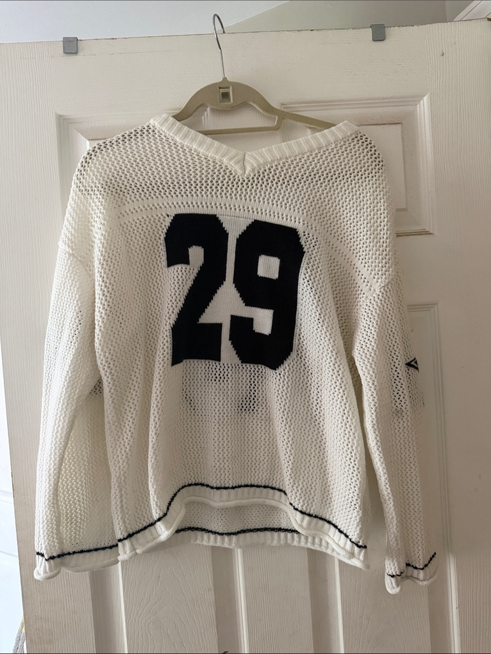 SHEIN White Knit Mesh Pullover with Black '29' Graphic